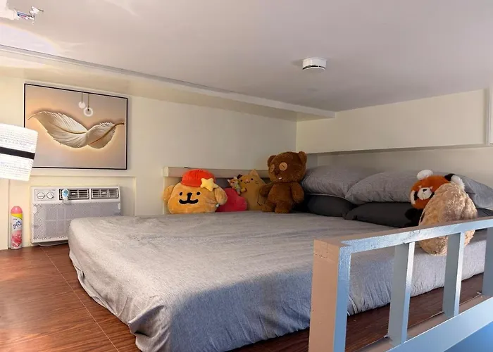Staycation In Cubao, Along Edsa, Near Mrt, Mall *