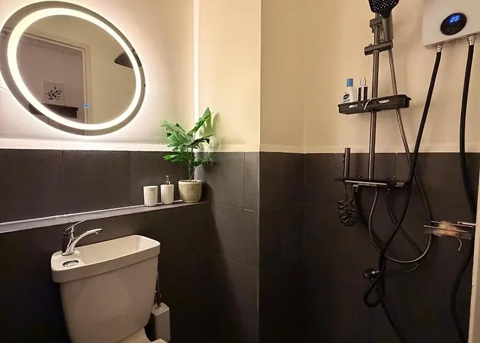 Staycation In Cubao, Along Edsa, Near Mrt, Mall Apartamento *
